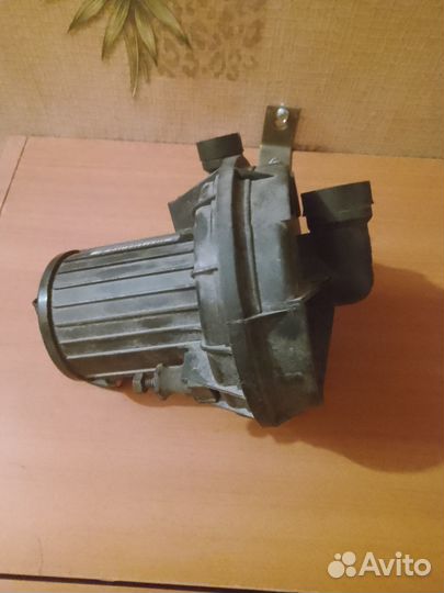 Продам Насос вторичного воздуха VAG