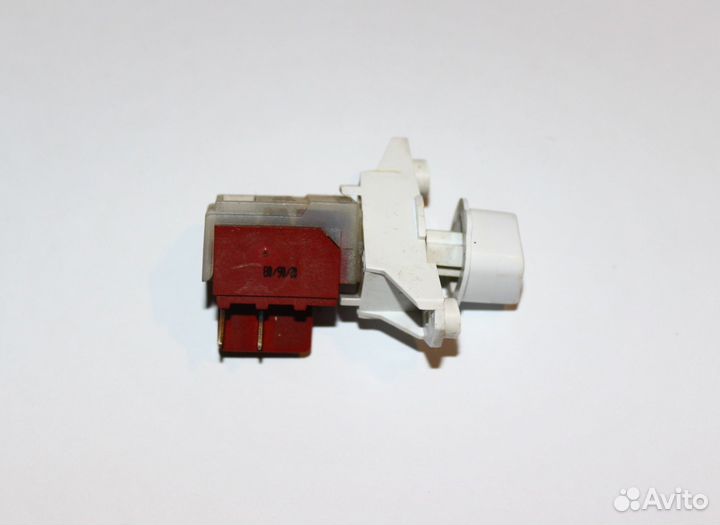 Кнопка вкл/выкл в сборе стиральной машины Indesit