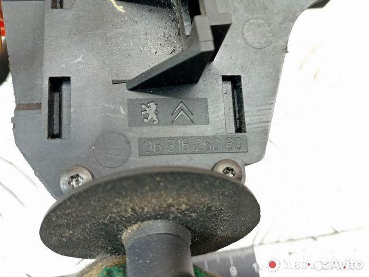 Переключатель подрулевой (стрекоза) Citroen Xantia