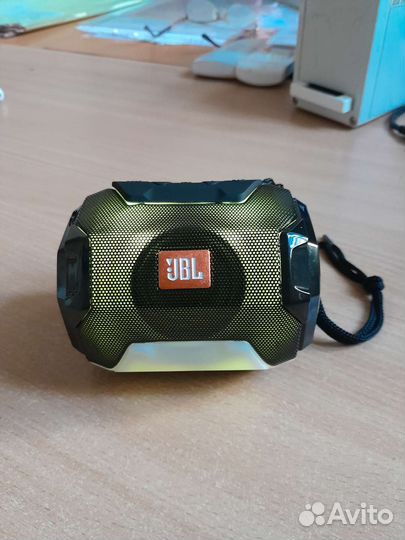 Блютуз колонка jbl