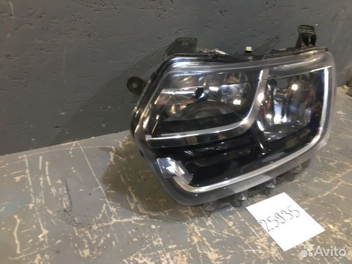 Фара левая Renault Duster