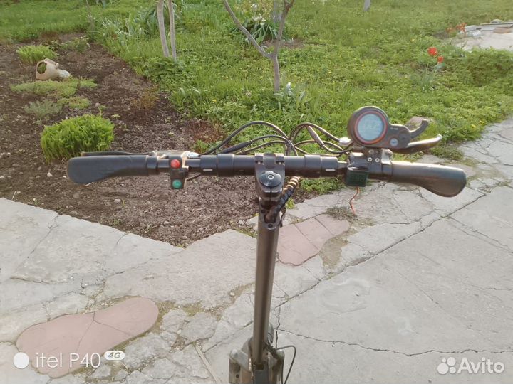 Самокат электронный бу