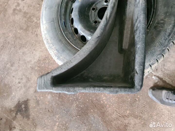 Ящик инструмента Hyundai Solaris 1 2012