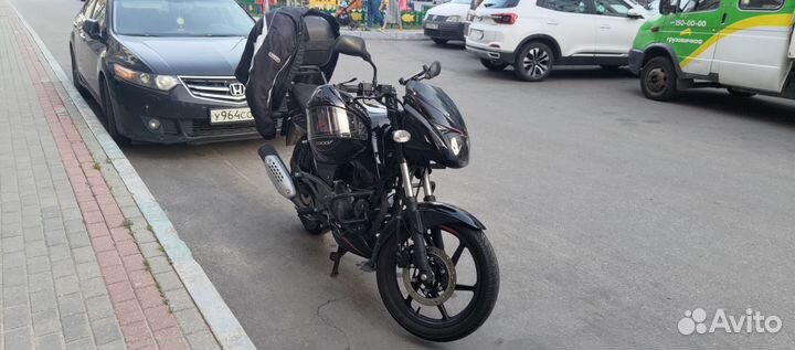 Bajaj pulsar 180