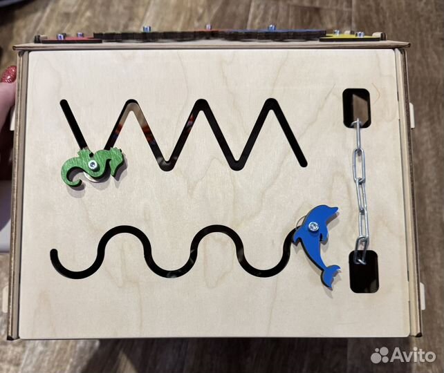 Бизиборд домик