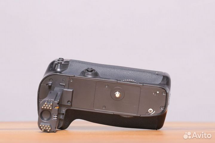 Батарейный блок для Canon 5D Mark III