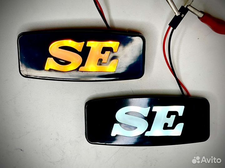 Светящиеся Заглушки SE в крыло на ваз