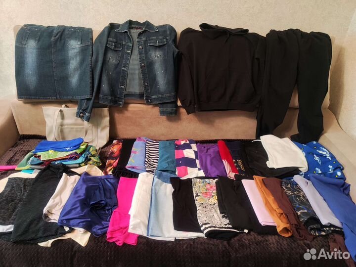 Женские вещи 46-48 раз. и аксессуары пакетом