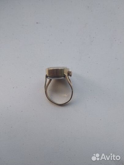 Часы винтажные чайка женские 17 камней