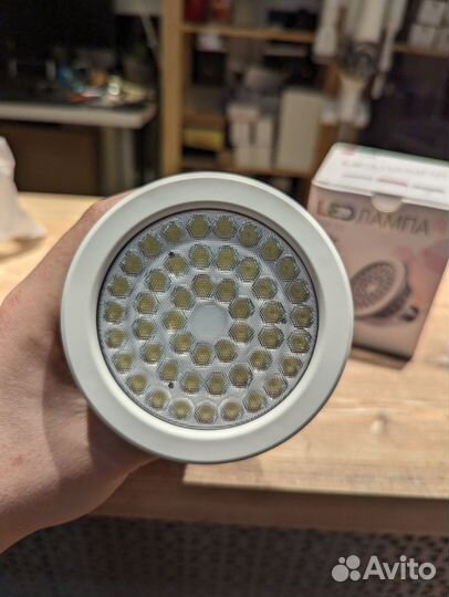 Светодиодная лампочка LG par30 12Вт Е27