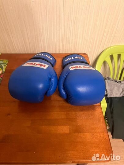 Боксерские перчатки 12 oz