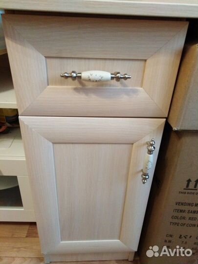 Стол туалетный трюмо