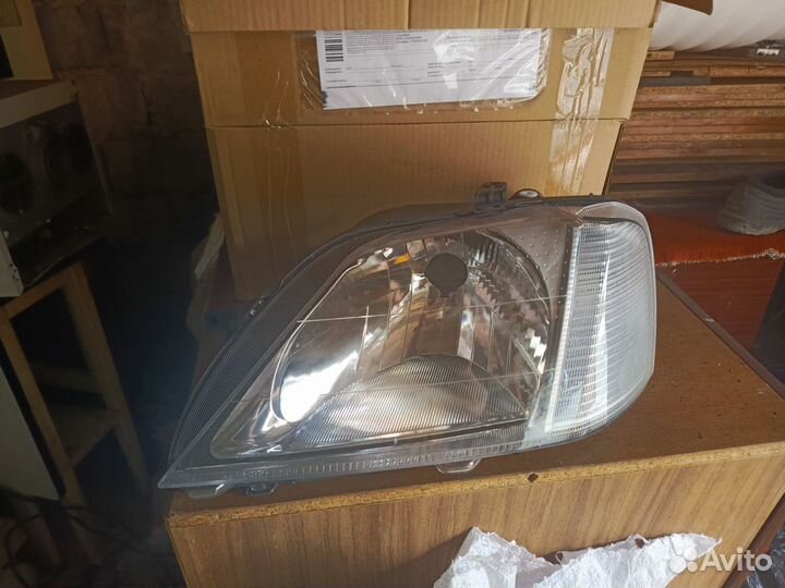 Фары на renault logan 1