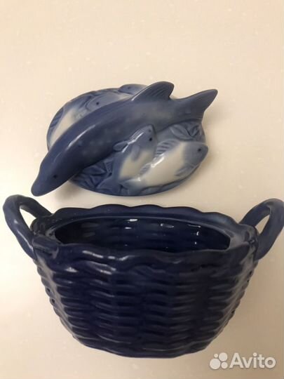 Икорница корзина с рыбкой фарфор