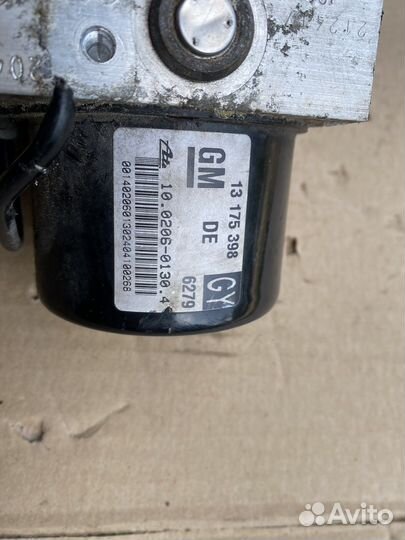 Блок ABS на Opel Astra H