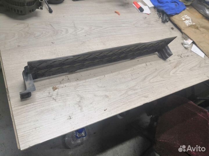 Кронштейн радиатора верхний Bmw X5 E70