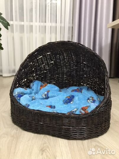 Корзина плетёная для кошки или собаки