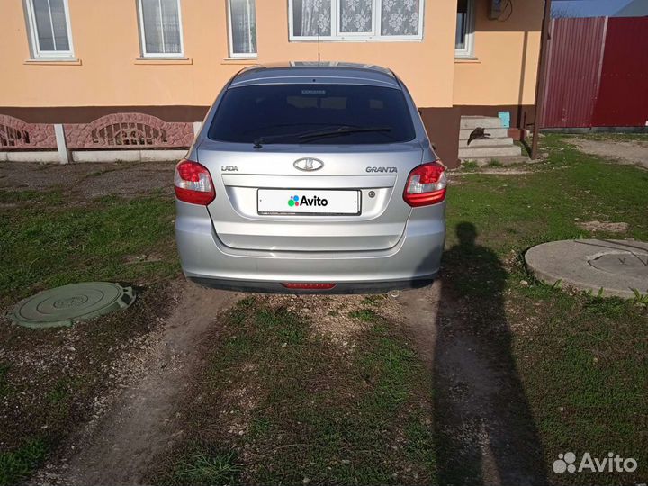 LADA Granta 1.6 МТ, 2015, 130 000 км