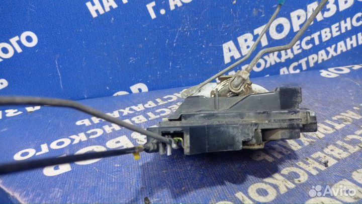 Передний левый замок двери Mitsubishi Lancer 9