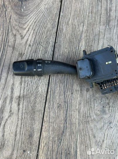 Подрулевой переключатель Kia Cerato 1