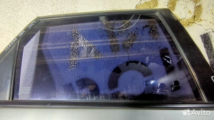 Стекло двери задней правой Mazda 3 (BK) I