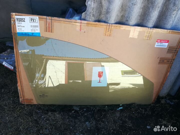 Стекла боковые KIA Cerato 09-13 оригинал