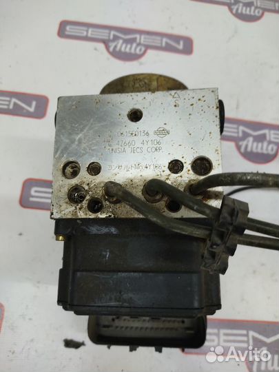 Блок ABS (Модулятор) Nissan Maxima A33