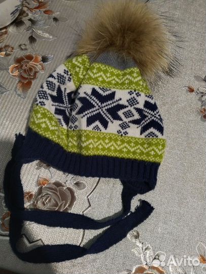 Зимняя шапка на 1-1,5 года в хорошем состоянии