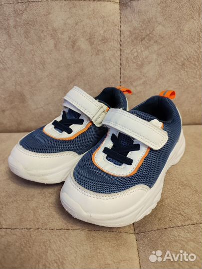 Обувь на мальчика 24-25