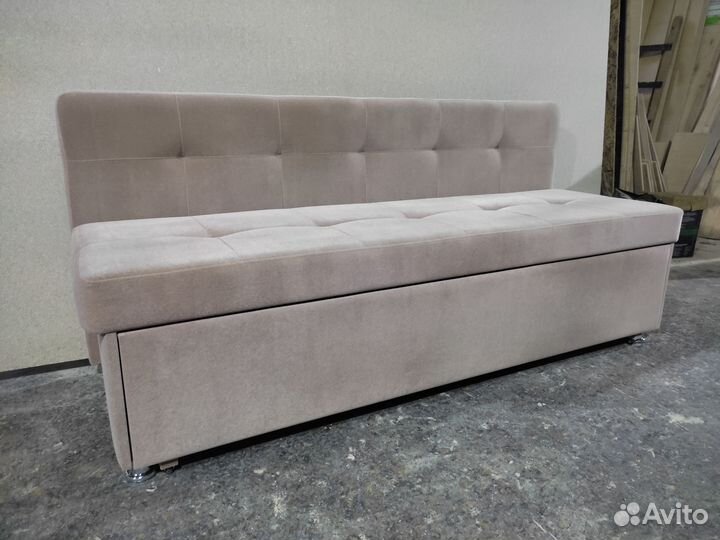 Диван в кухню со спальным местом