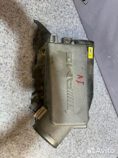 Корпус воздушного фильтра правый Mercedes-Benz Cl