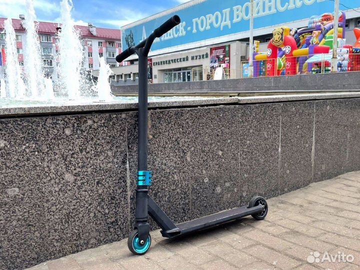 Трюковой самокат tech team