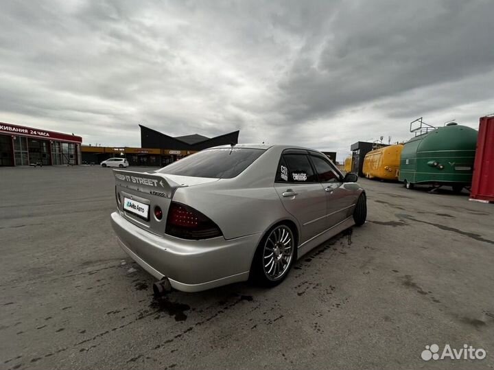 Toyota Altezza 2.0 AT, 2005, 260 000 км