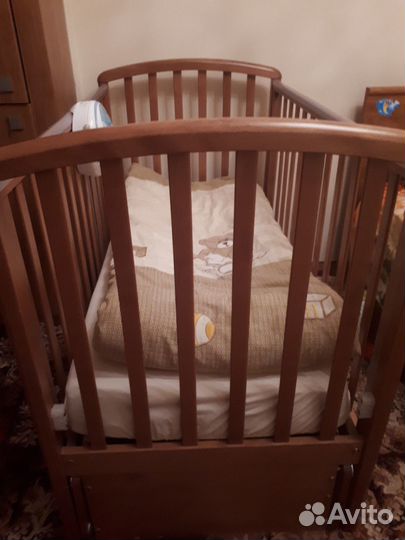 Продам кроватку-маятник Ваby Italia