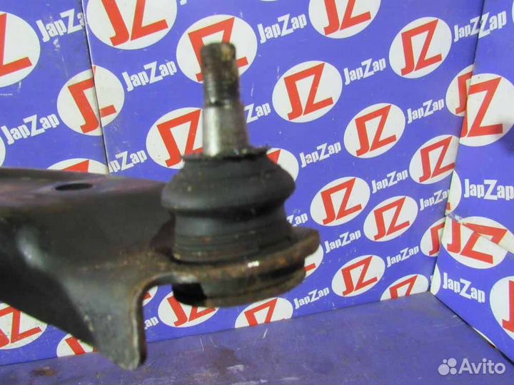 Рычаг Suzuki Swift ZC72S 2010-2015