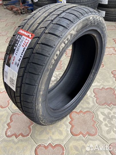 RoadX RXMotion U11 235/45 R17 97W