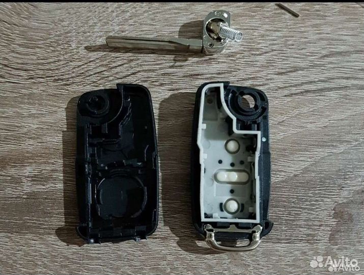 Выкидной ключ Volkswagen