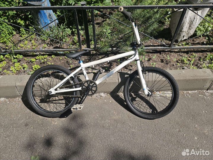 Трюковой велосипед bmx