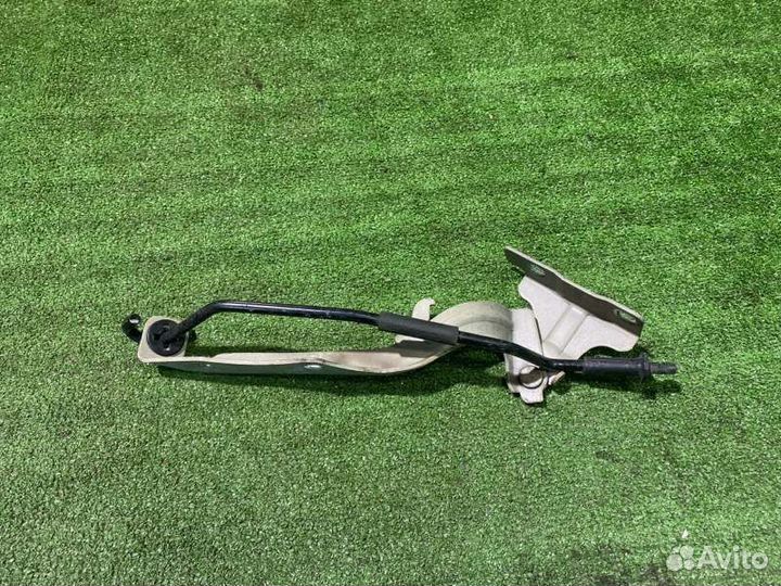 Петля капота левая Nissan Cube Z12 HR15