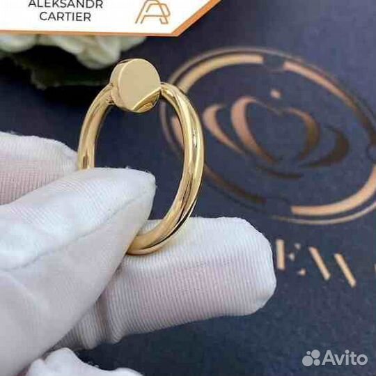 Золотое кольцо Cartier, с бриллиантами 0,21 ct