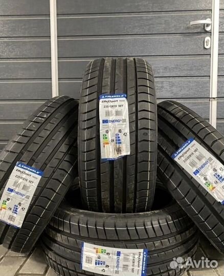 Triangle EffeXSport TH202 215/35 R18 84Y