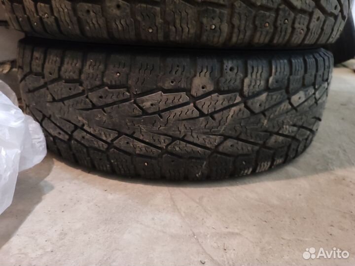 Nokian Tyres Hakkapeliitta LT 245/75 R16