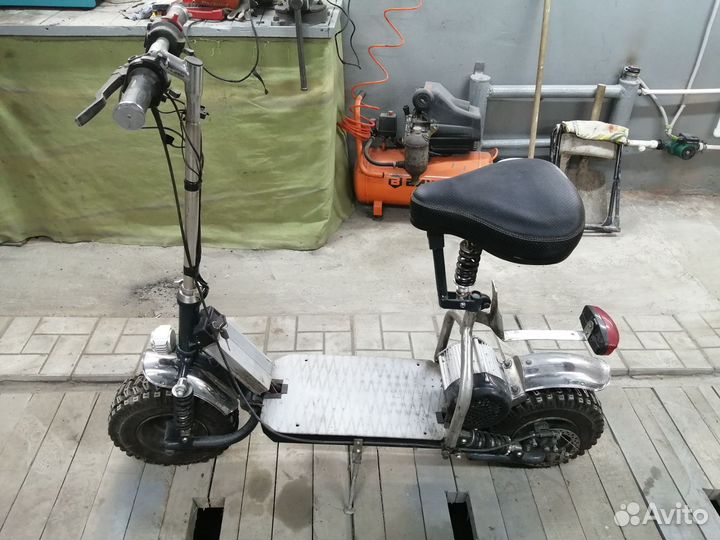 Самокат взрослый электрический бу