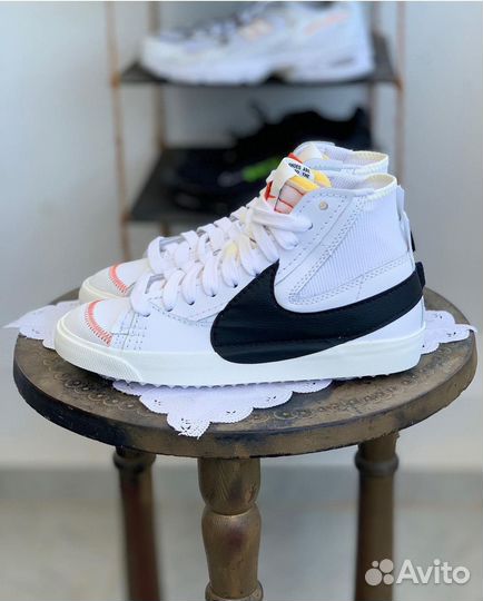 Кроссовки Nike Blazer Mid 77 Jumbo