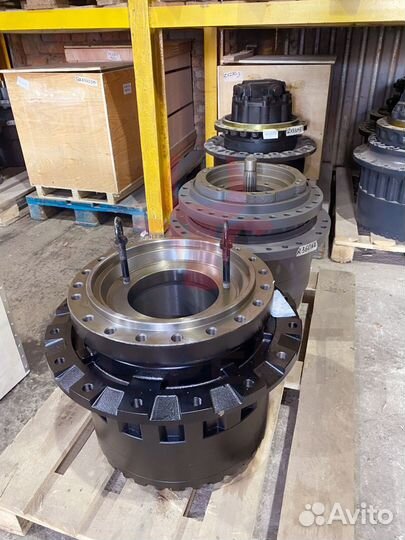 Редуктор хода Hitachi 9233688