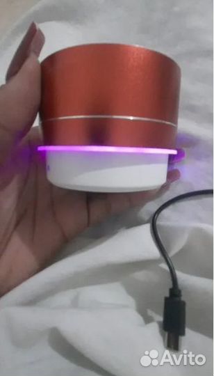 Bluetooth-колонка с подсветкой с FM-радио