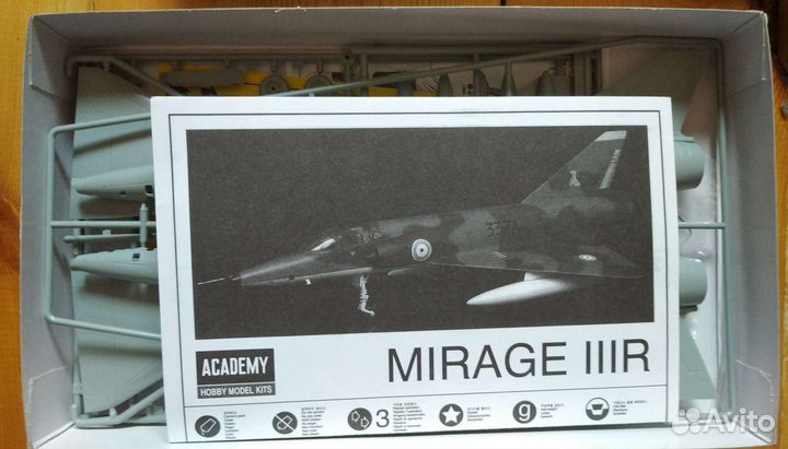 Модель самолета 1/48