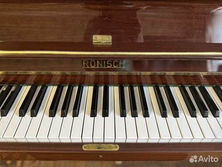 Фортепиано Ronisch
