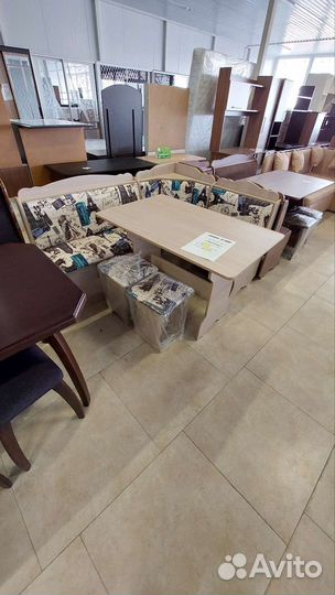 Кухонный уголок новый