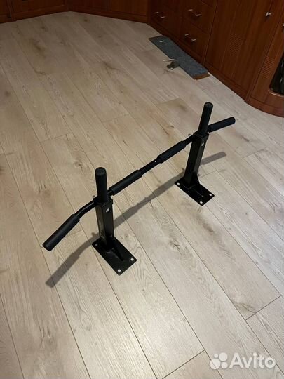 Турник настенный Torneo A-990WG